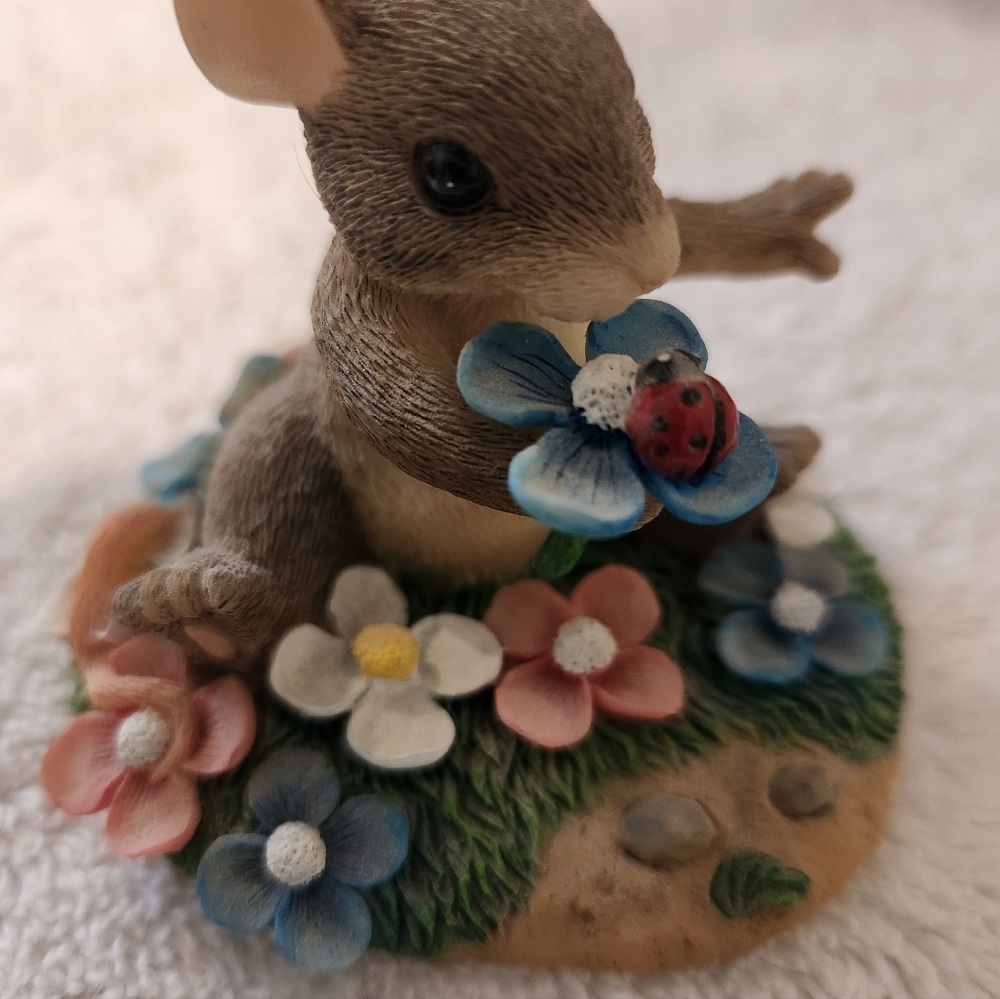 Charming Tails Mouse Figurine with Colorful Flowers
